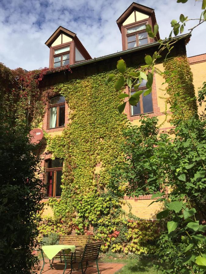 Ferienwohnung Huttenstrasse Halle Halle  المظهر الخارجي الصورة